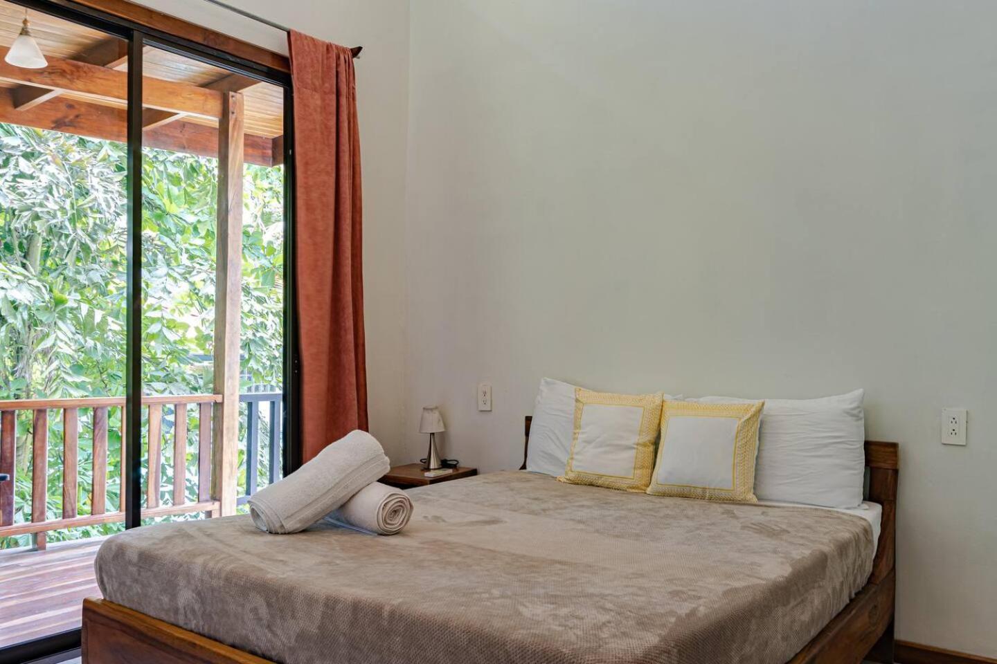 Surfside Apartments - Mal Pais Malpais Εξωτερικό φωτογραφία